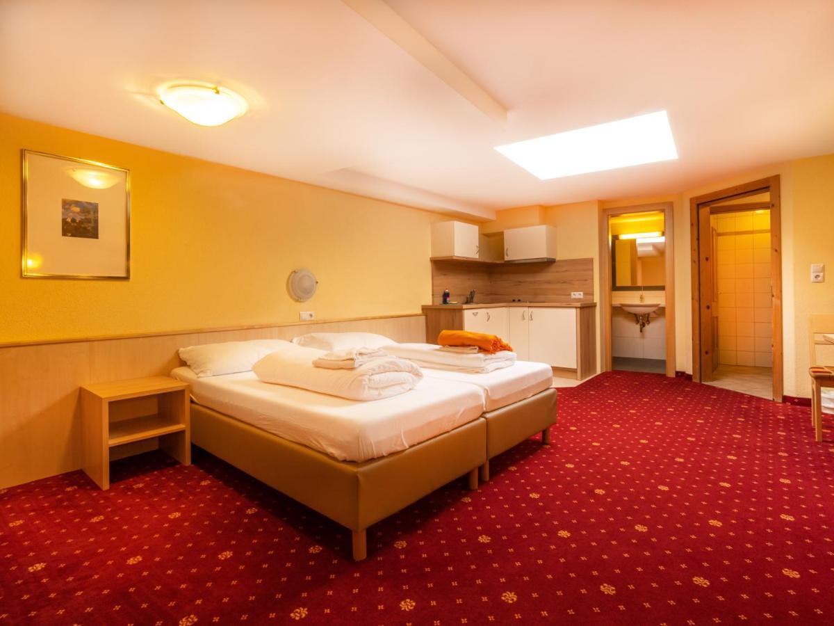 Regina'S Apart Apartment Solden Ngoại thất bức ảnh